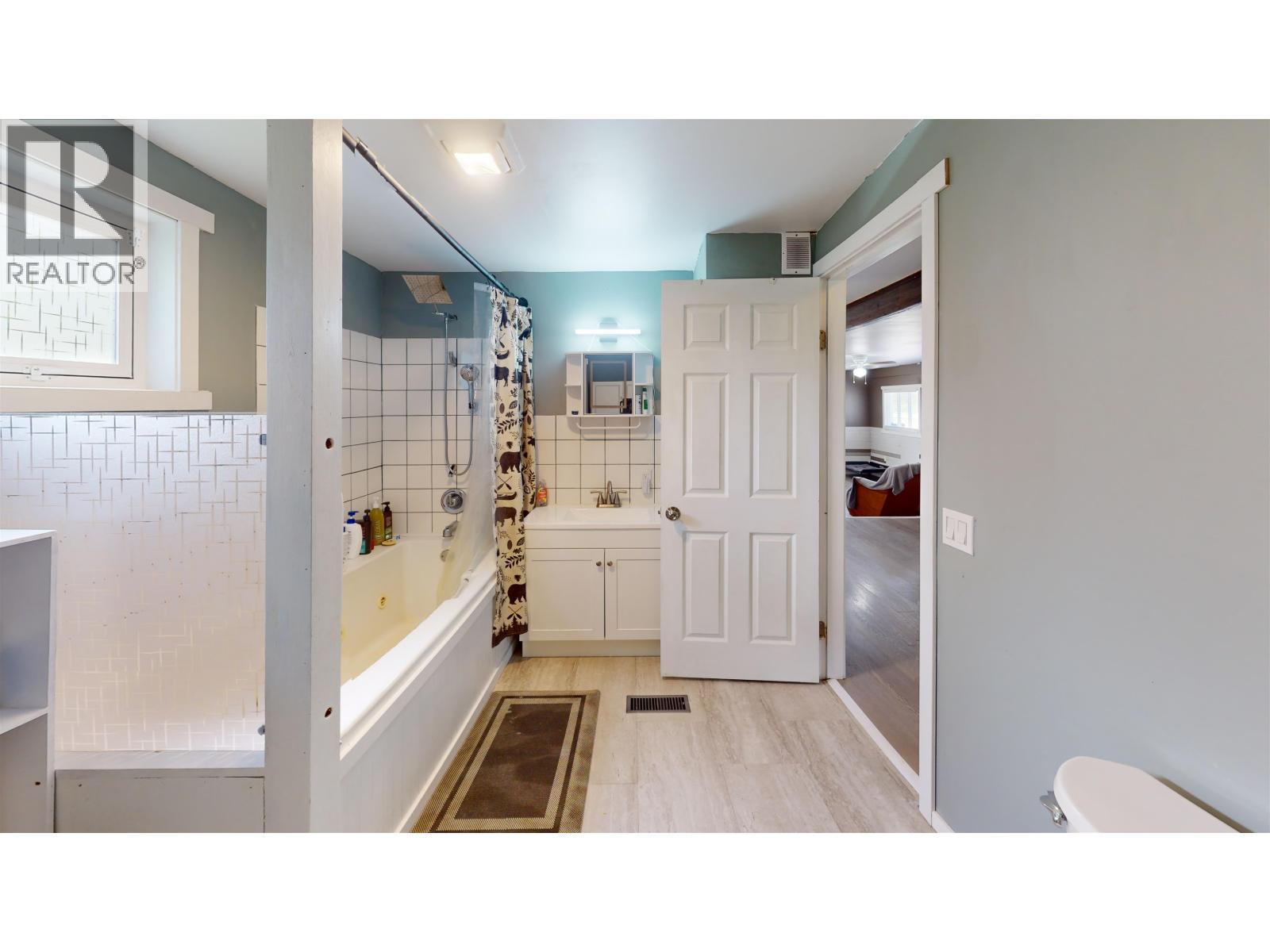 602 FIR STREET - 15