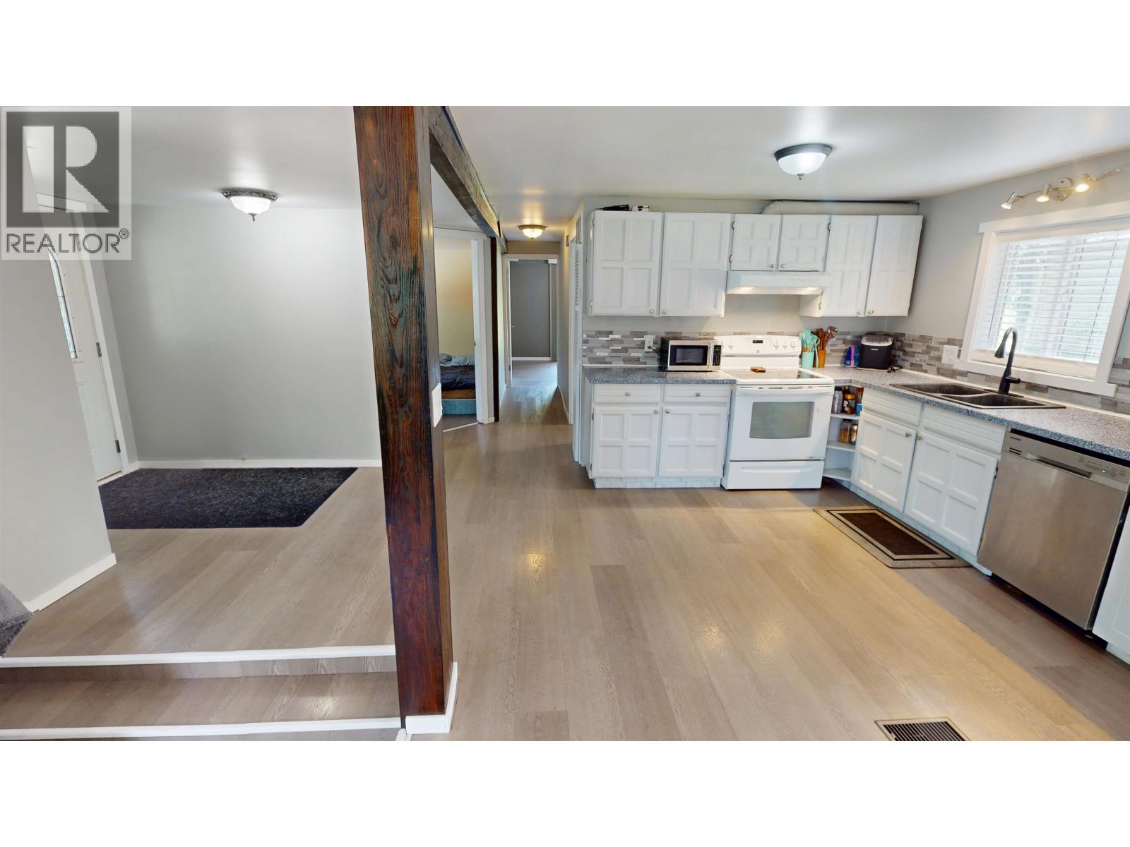 602 FIR STREET - 5