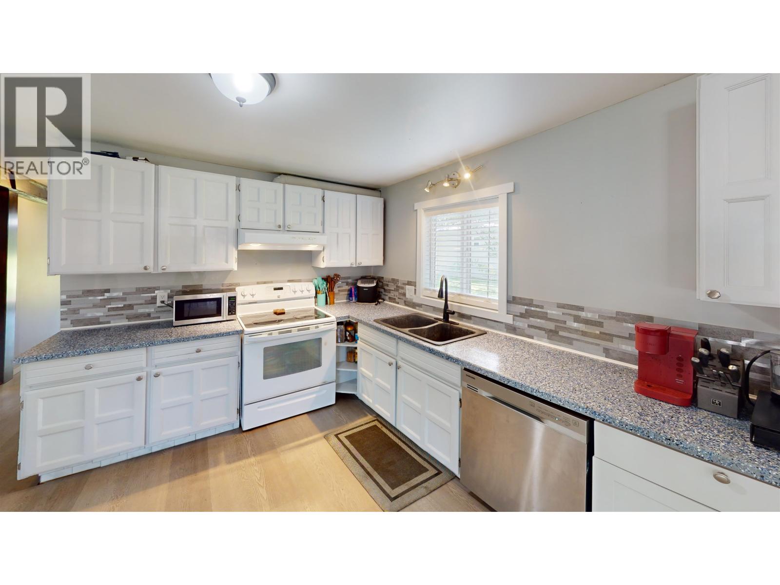 602 FIR STREET - 7