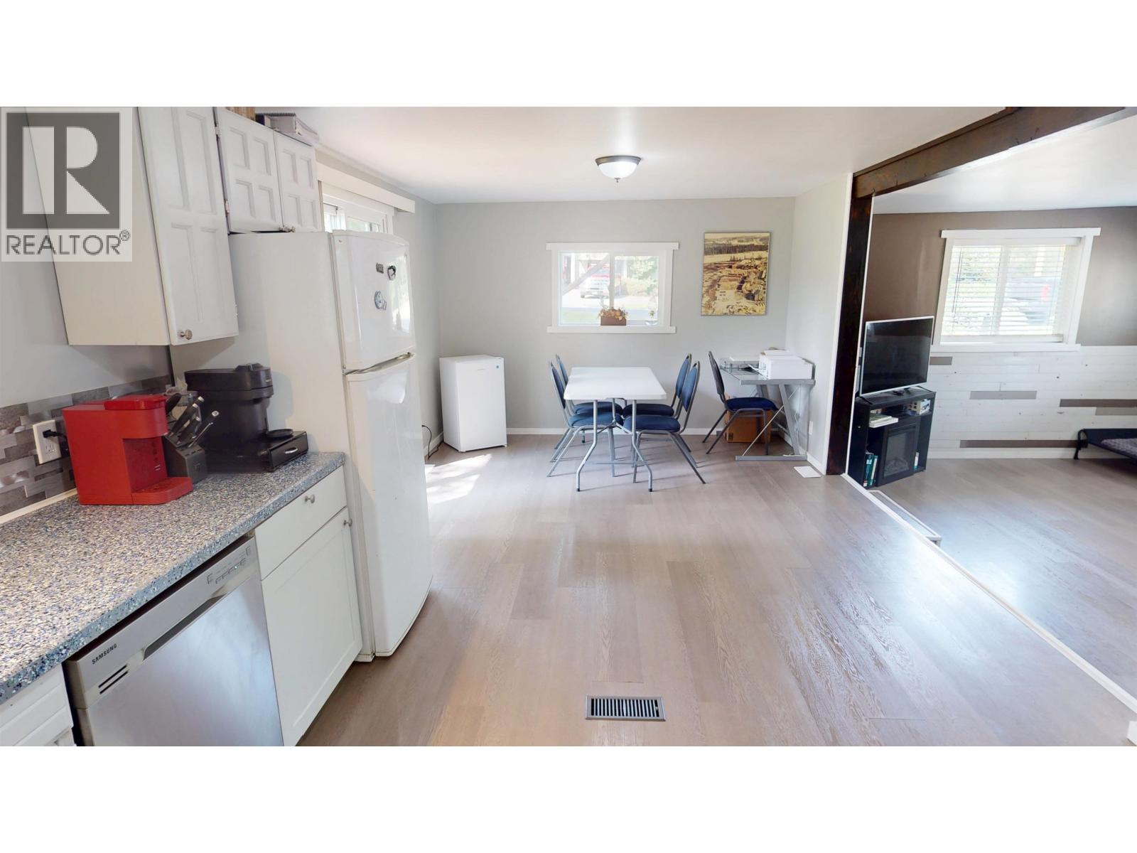 602 FIR STREET - 9