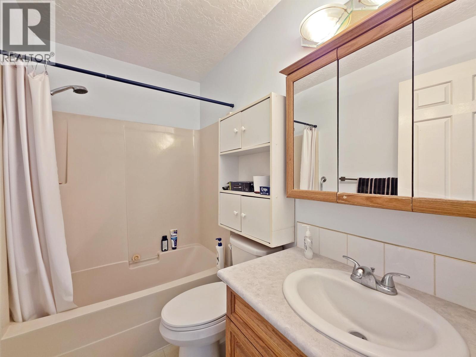 1062 MOUNTAIN ASH ROAD - 15