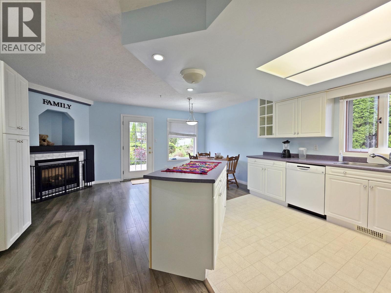 1062 MOUNTAIN ASH ROAD - 5