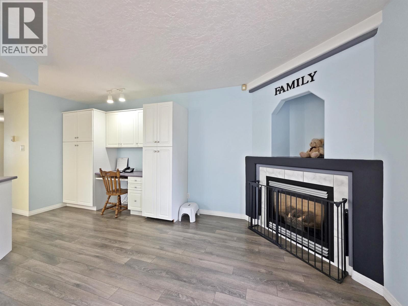1062 MOUNTAIN ASH ROAD - 8