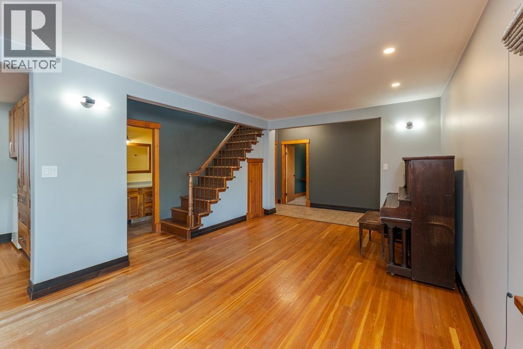 794 WINNIPEG STREET - 14