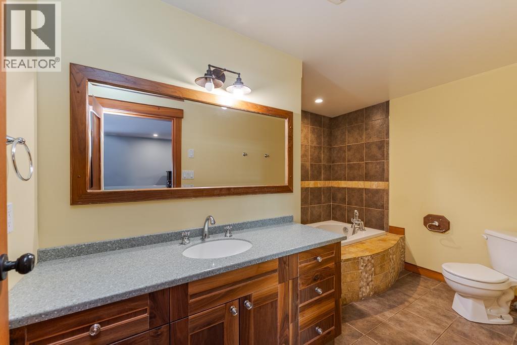 794 WINNIPEG STREET - 16