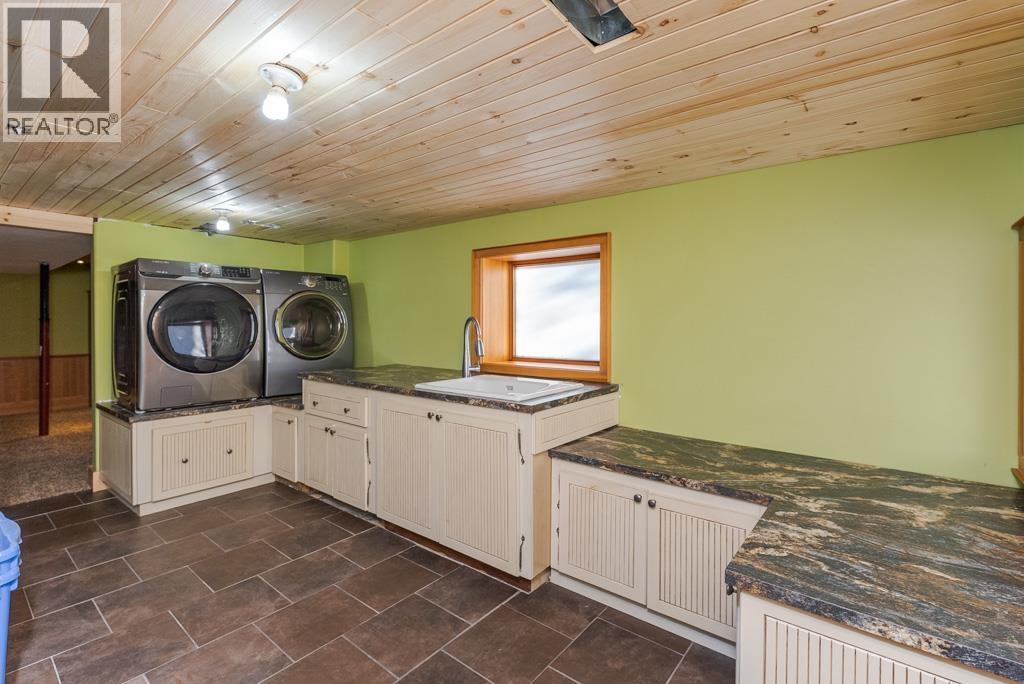 794 WINNIPEG STREET - 34