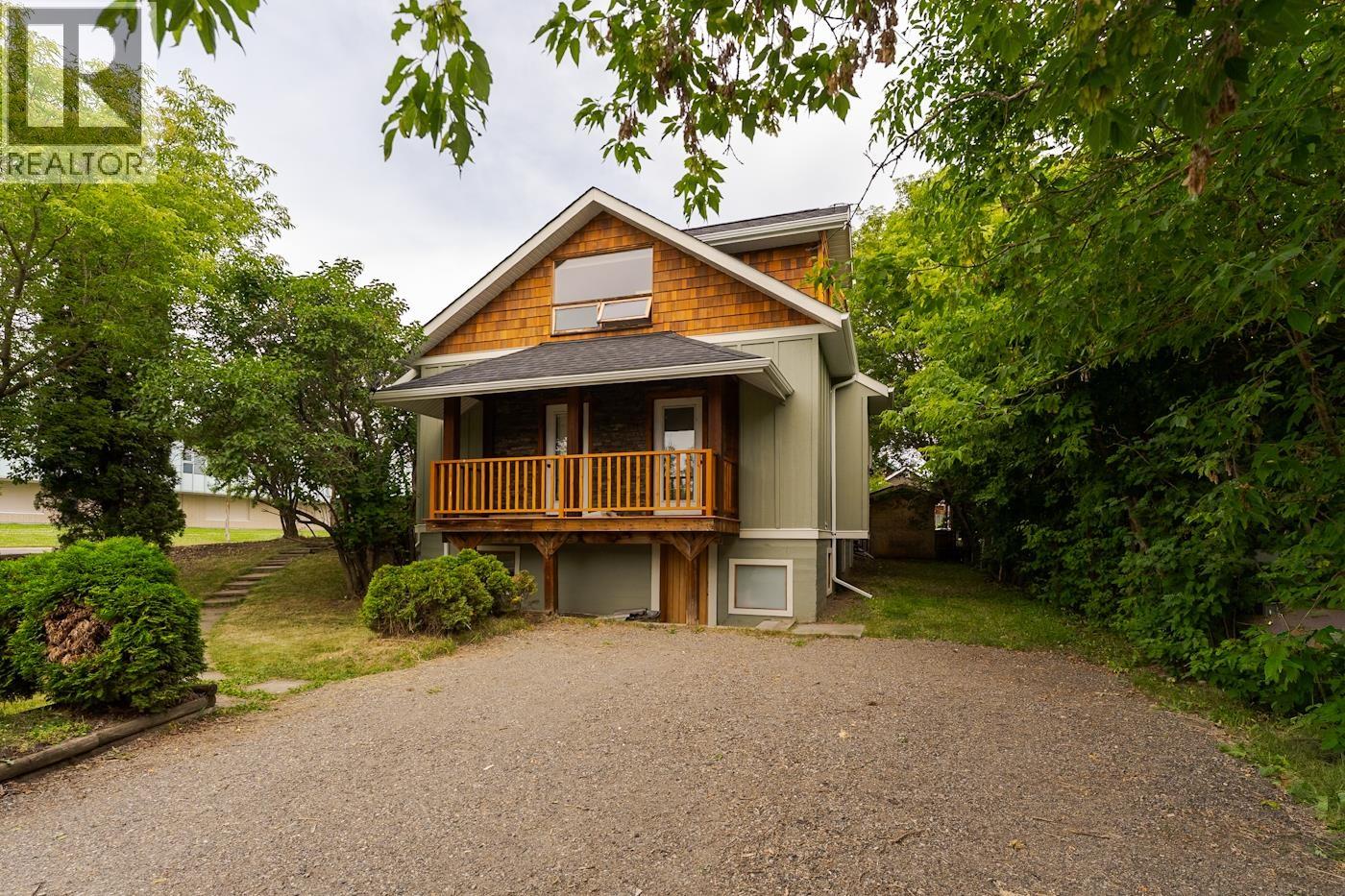 794 WINNIPEG STREET - 36