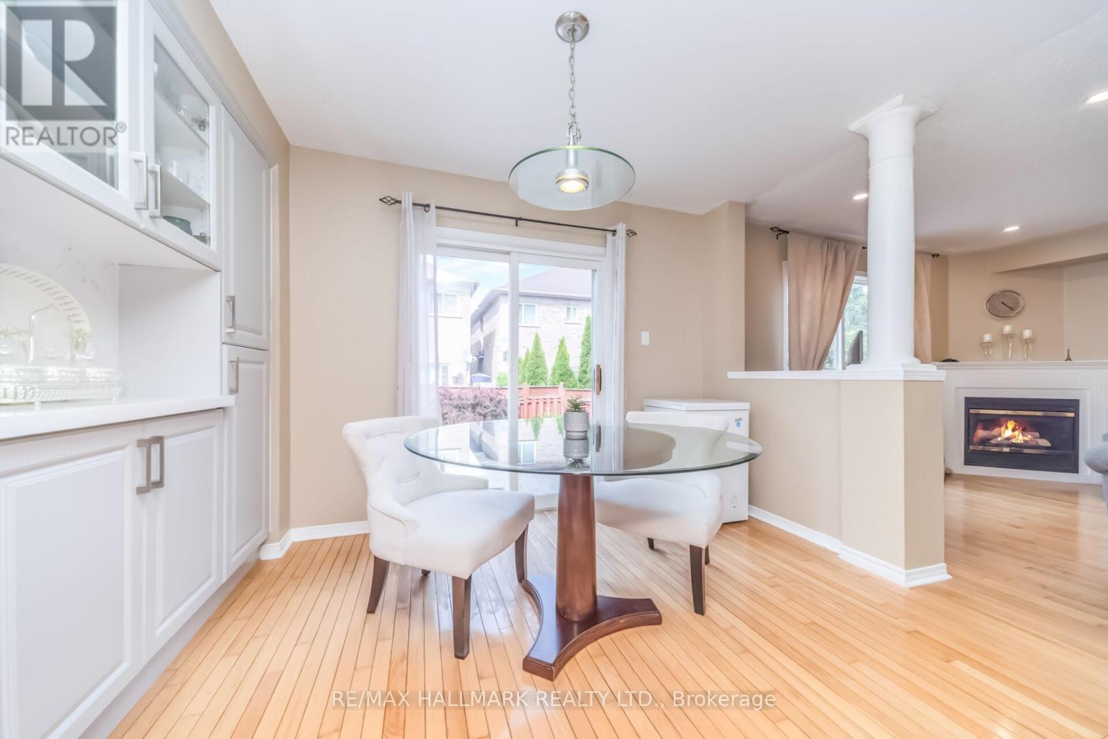 5437 ROCHELLE WAY - 19
