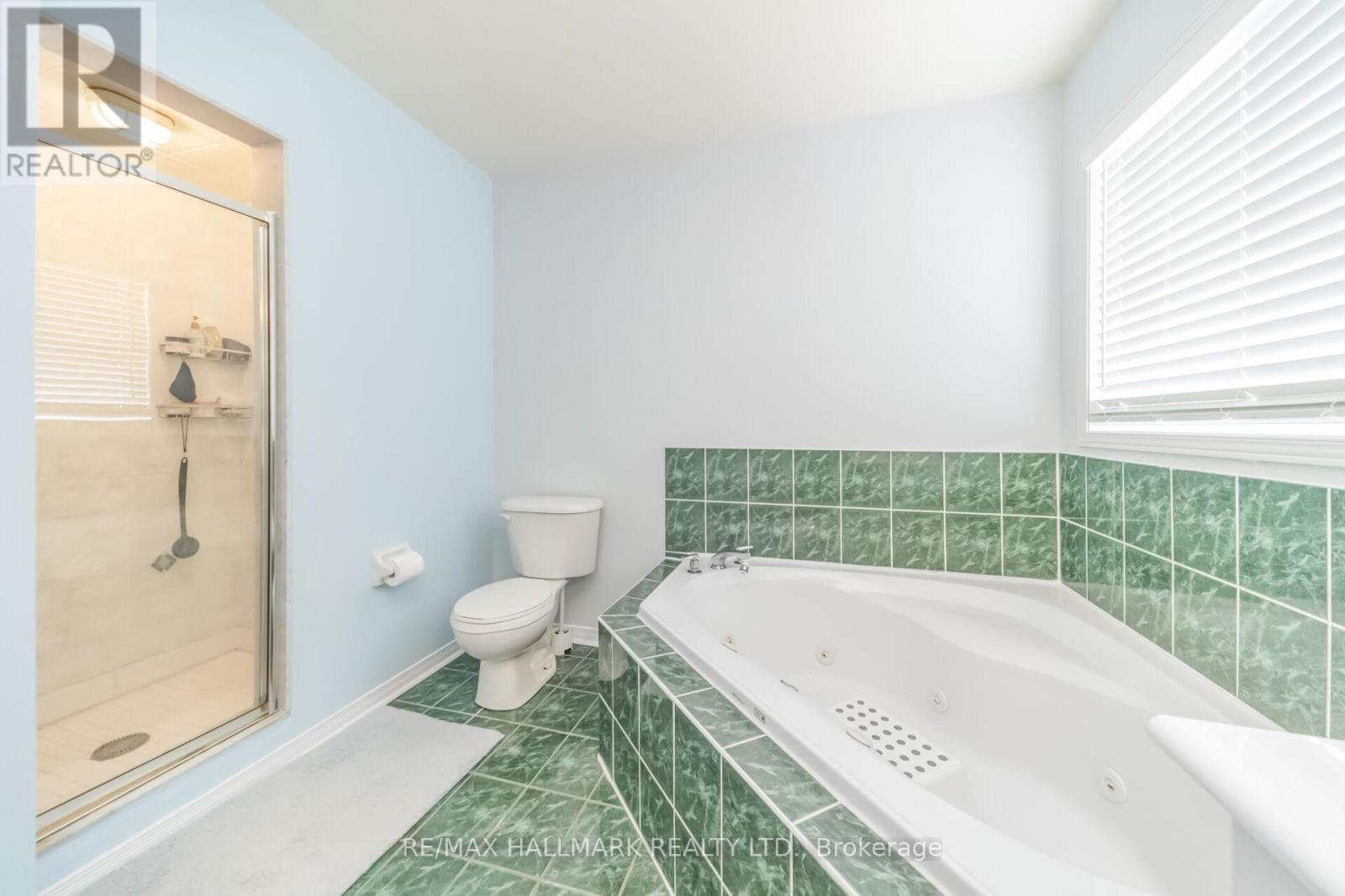5437 ROCHELLE WAY - 26