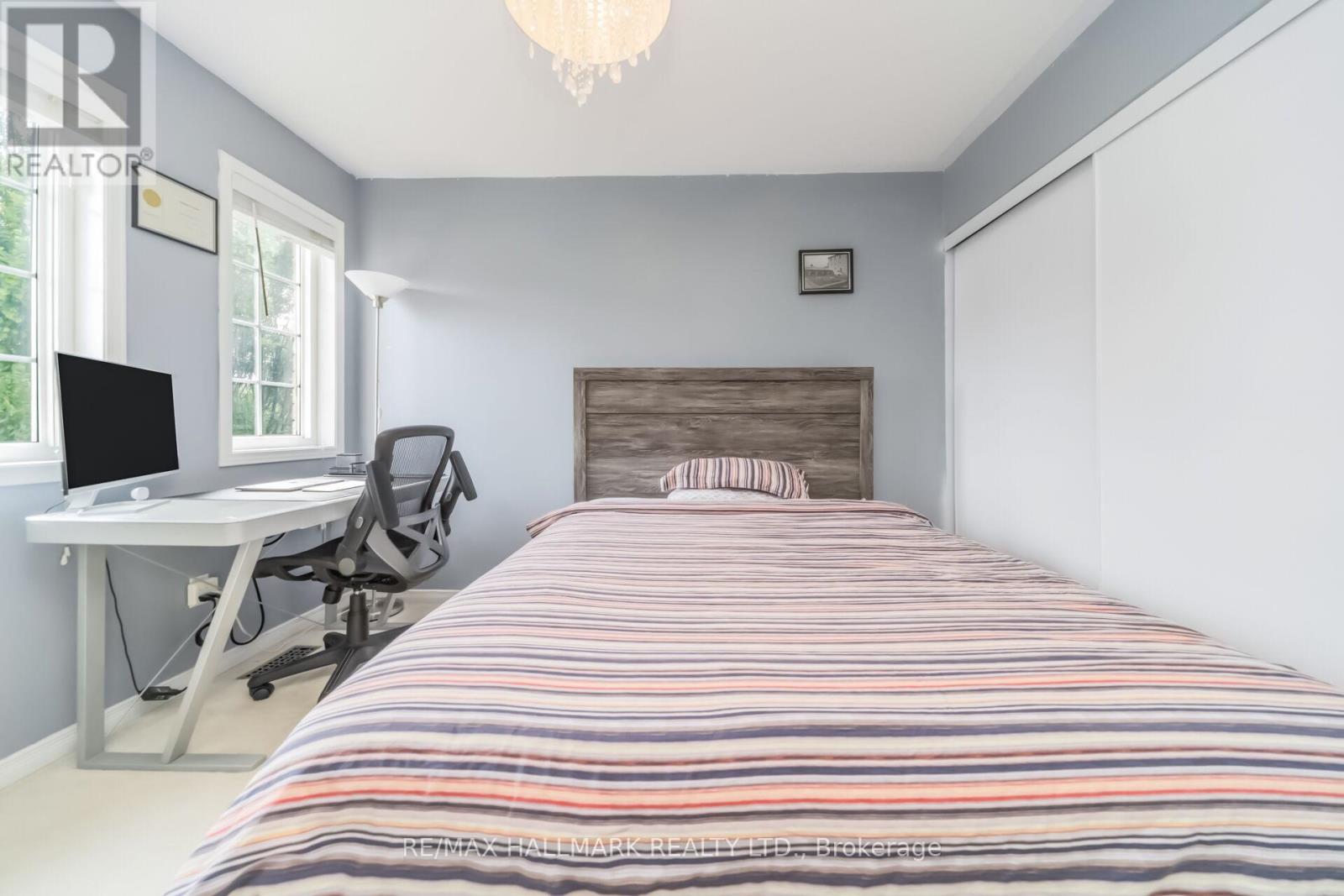 5437 ROCHELLE WAY - 31