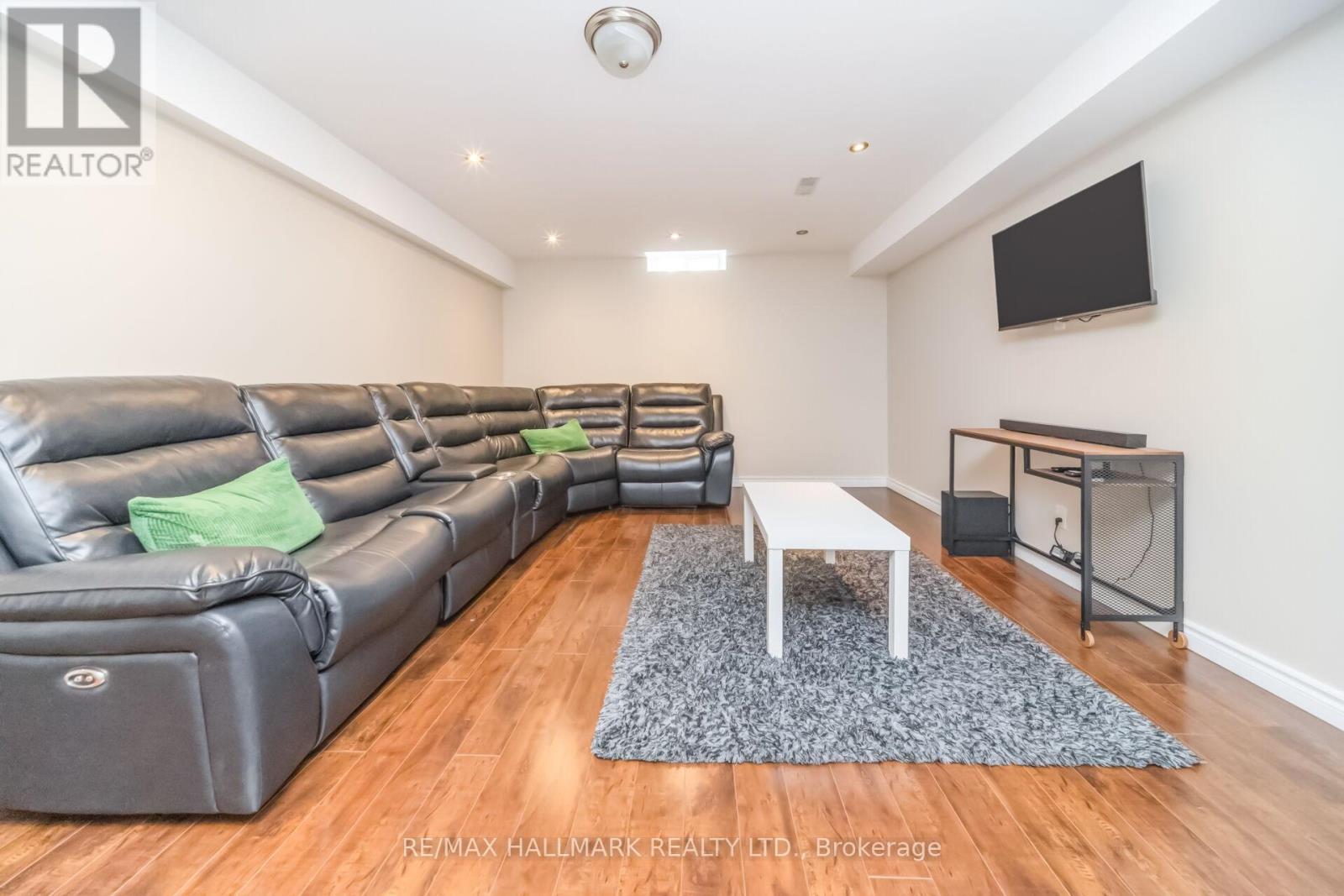 5437 ROCHELLE WAY - 35