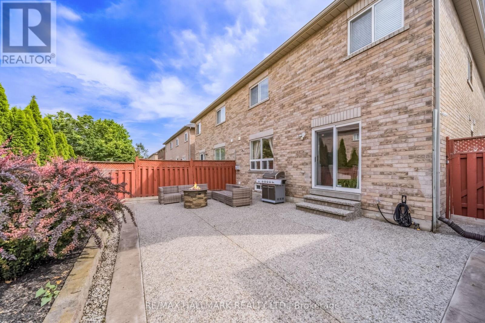 5437 ROCHELLE WAY - 41