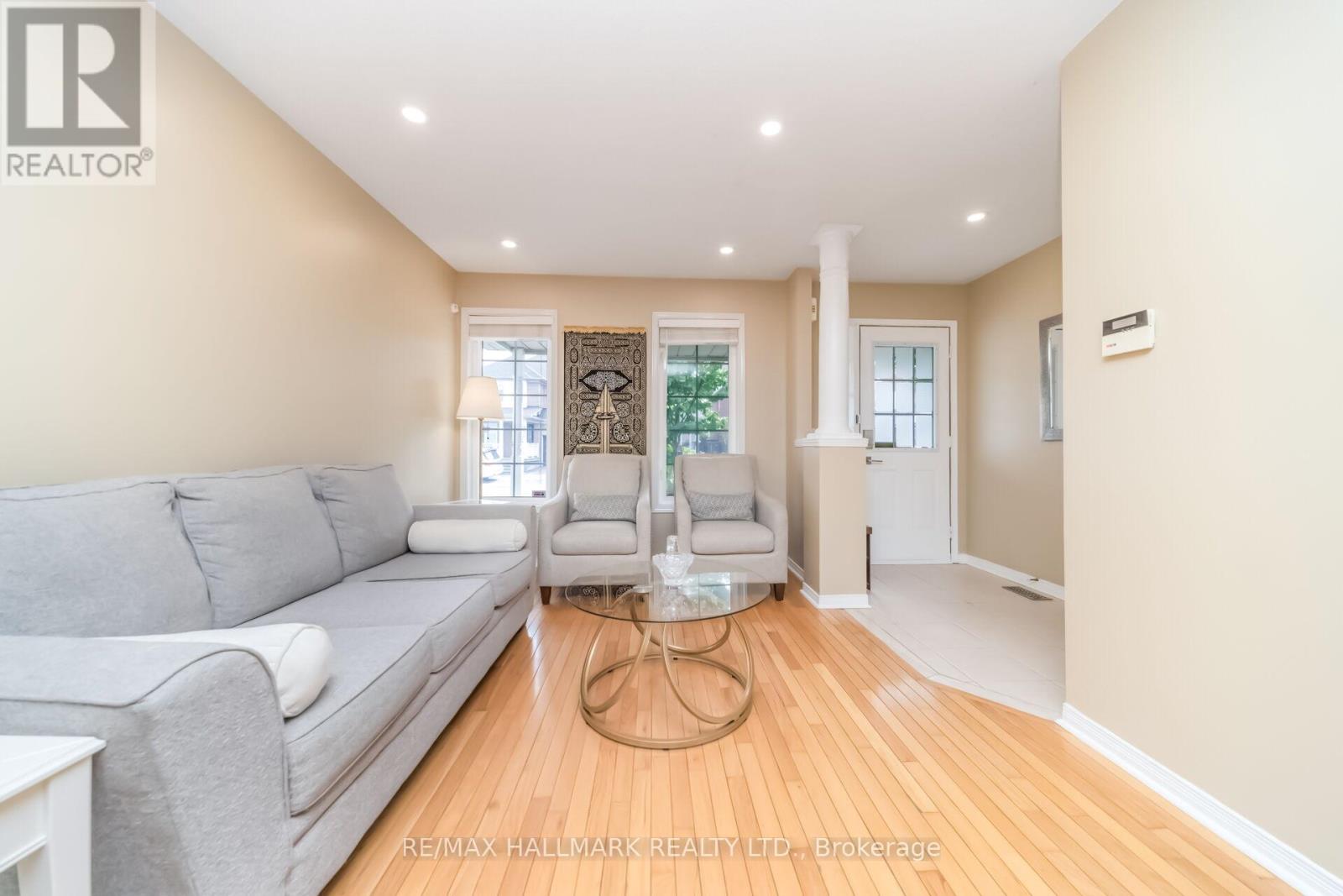 5437 ROCHELLE WAY - 5
