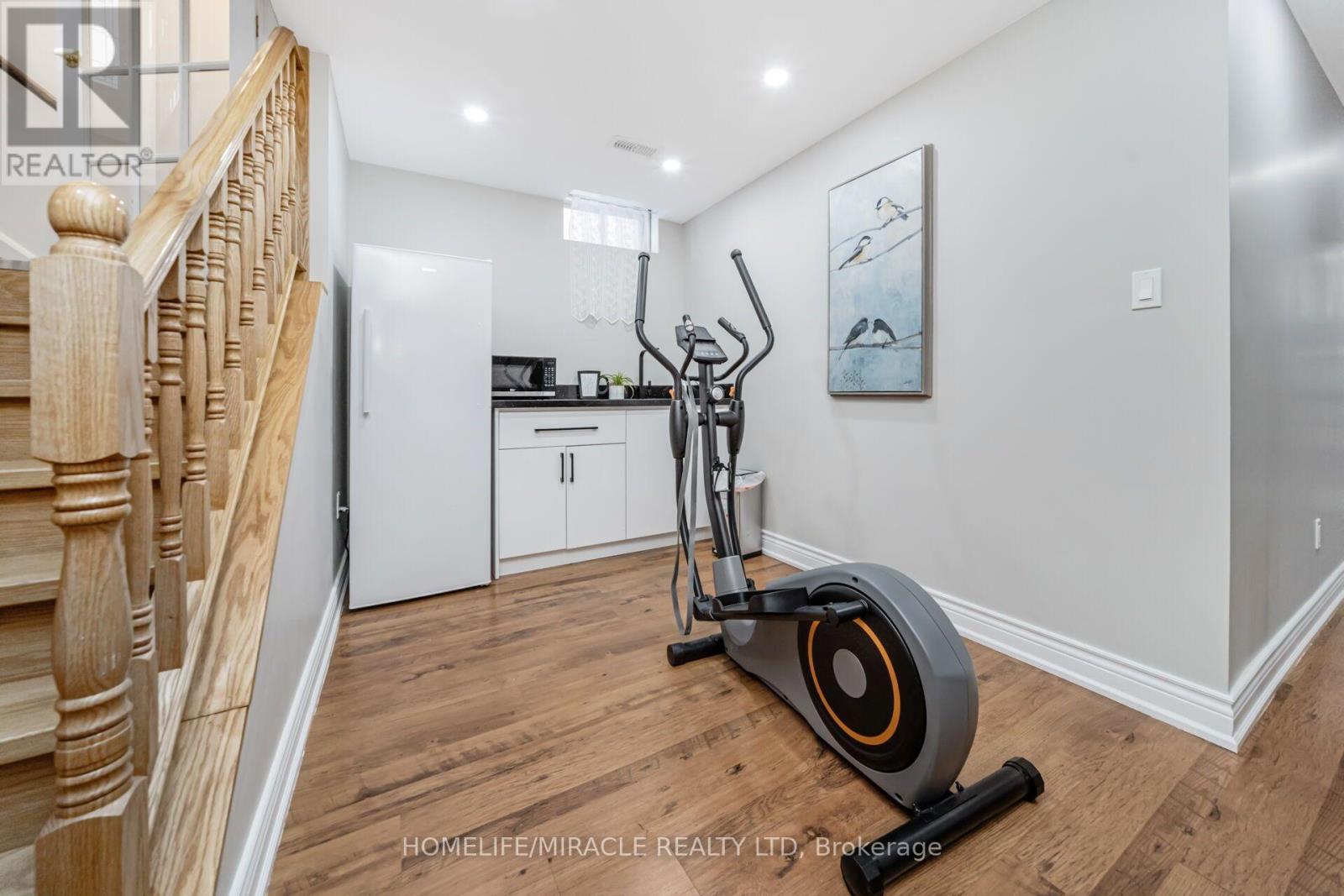49 CROSS COUNTRY BOULEVARD - 41
