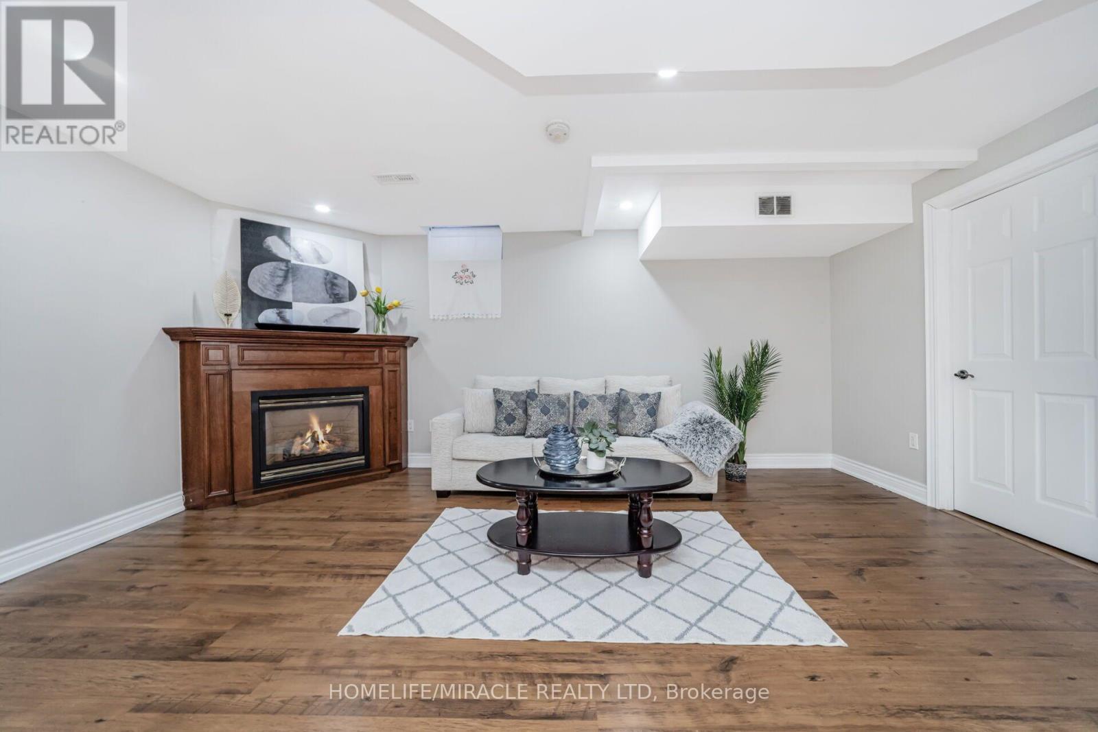 49 CROSS COUNTRY BOULEVARD - 43