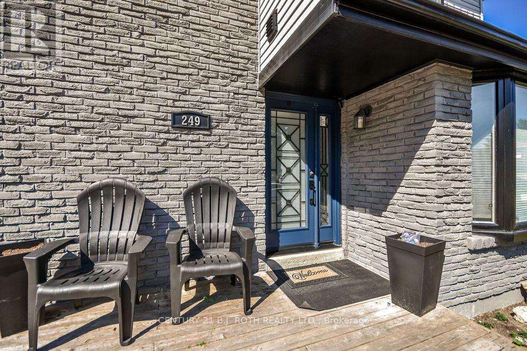 249 LEAVENS COURT - 3