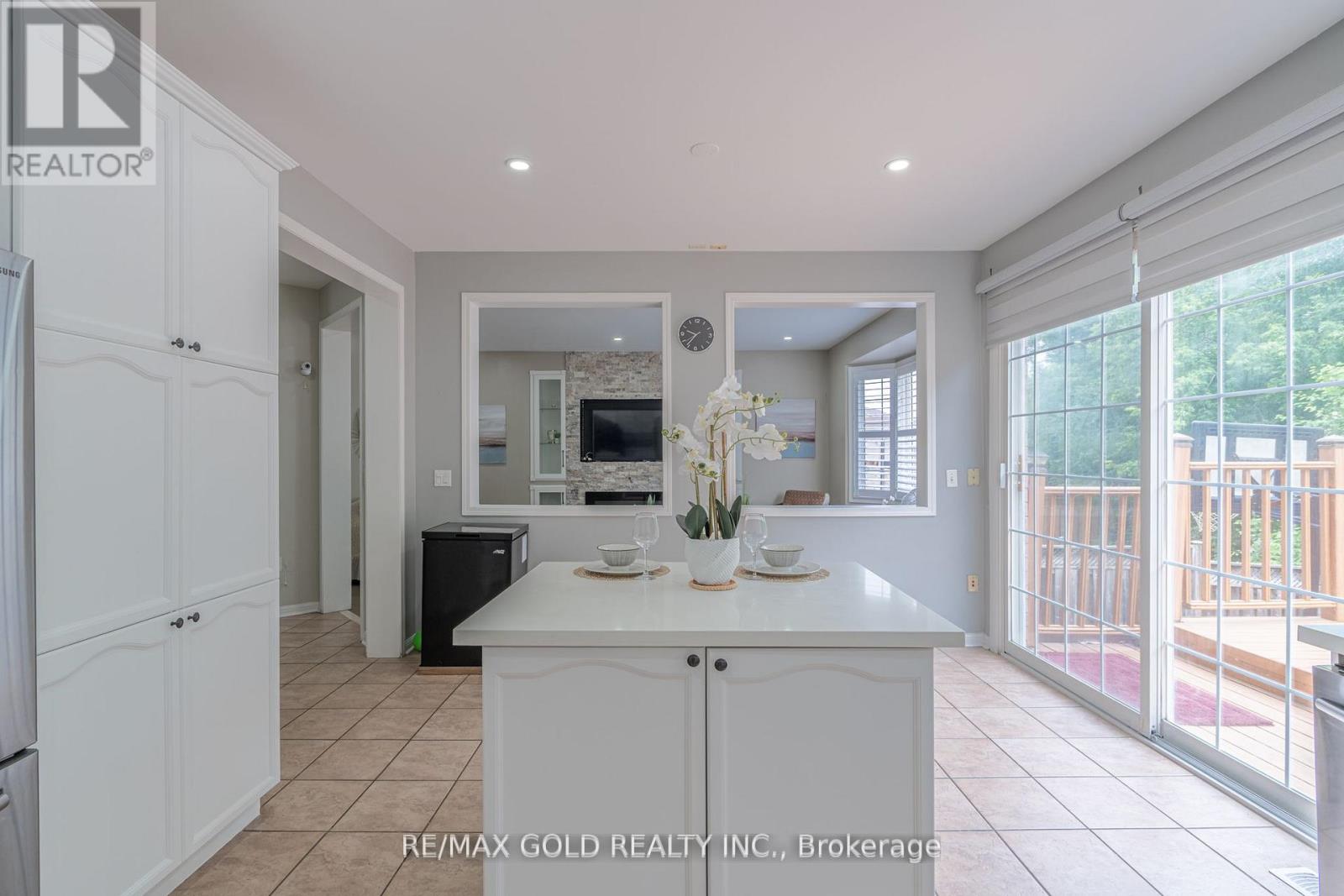 141 WHITWELL DRIVE - 13