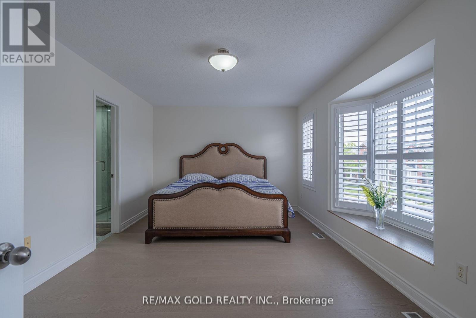 141 WHITWELL DRIVE - 20
