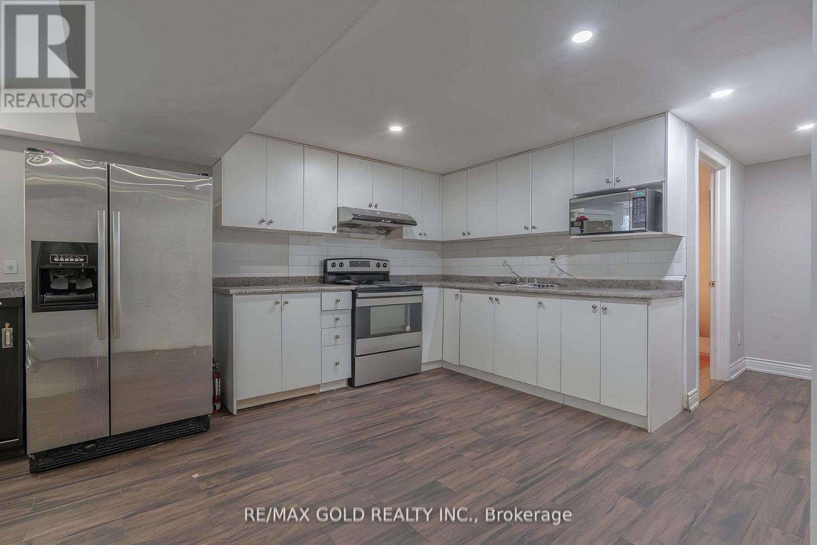 141 WHITWELL DRIVE - 30