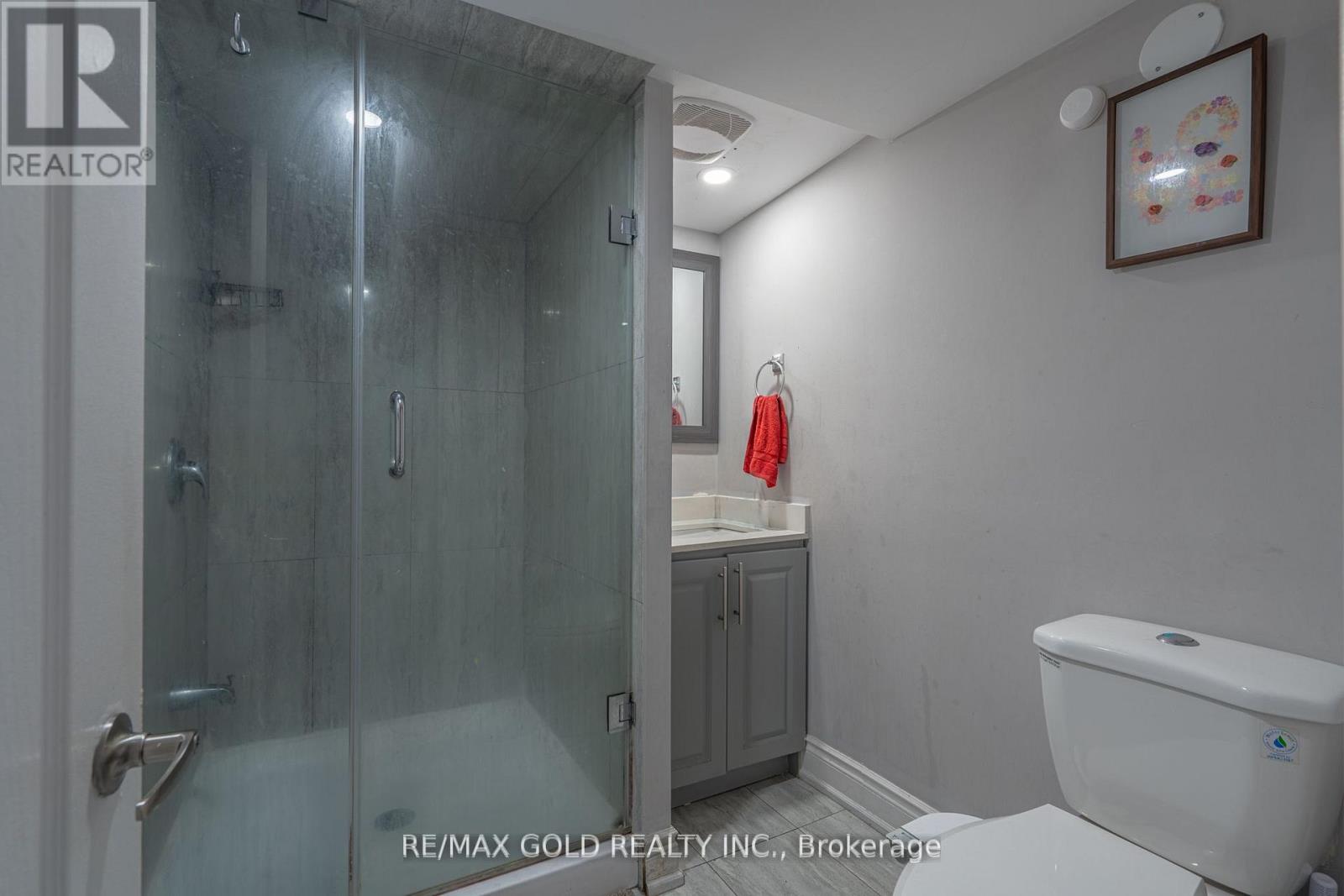 141 WHITWELL DRIVE - 33