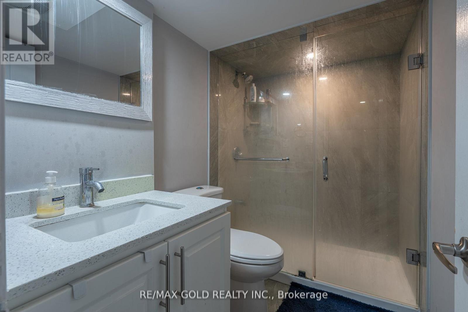 141 WHITWELL DRIVE - 35