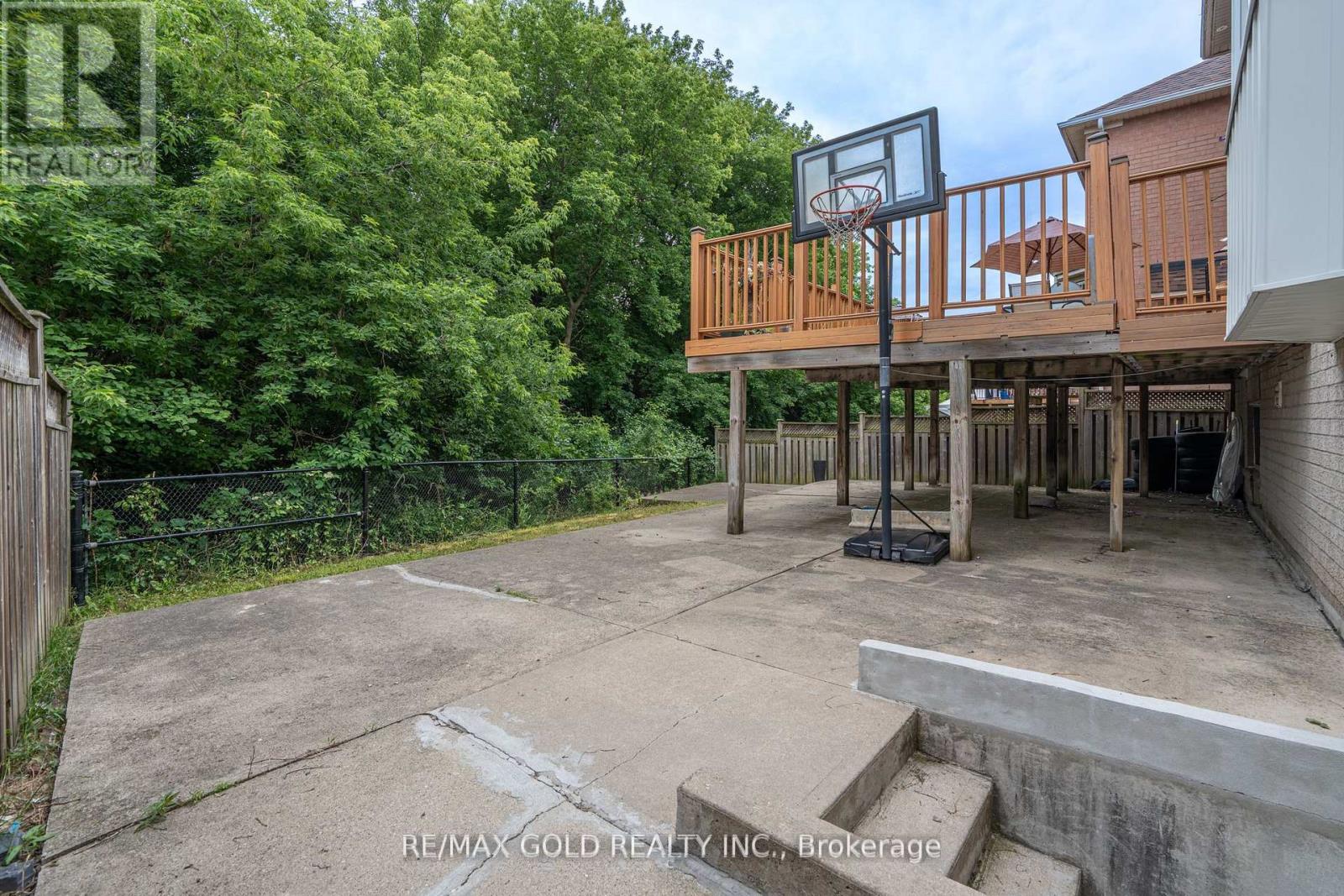 141 WHITWELL DRIVE - 37