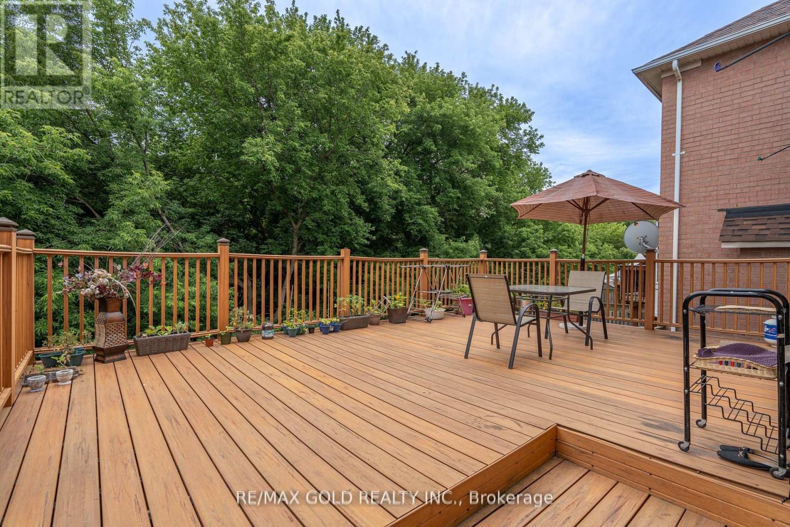 141 WHITWELL DRIVE - 38