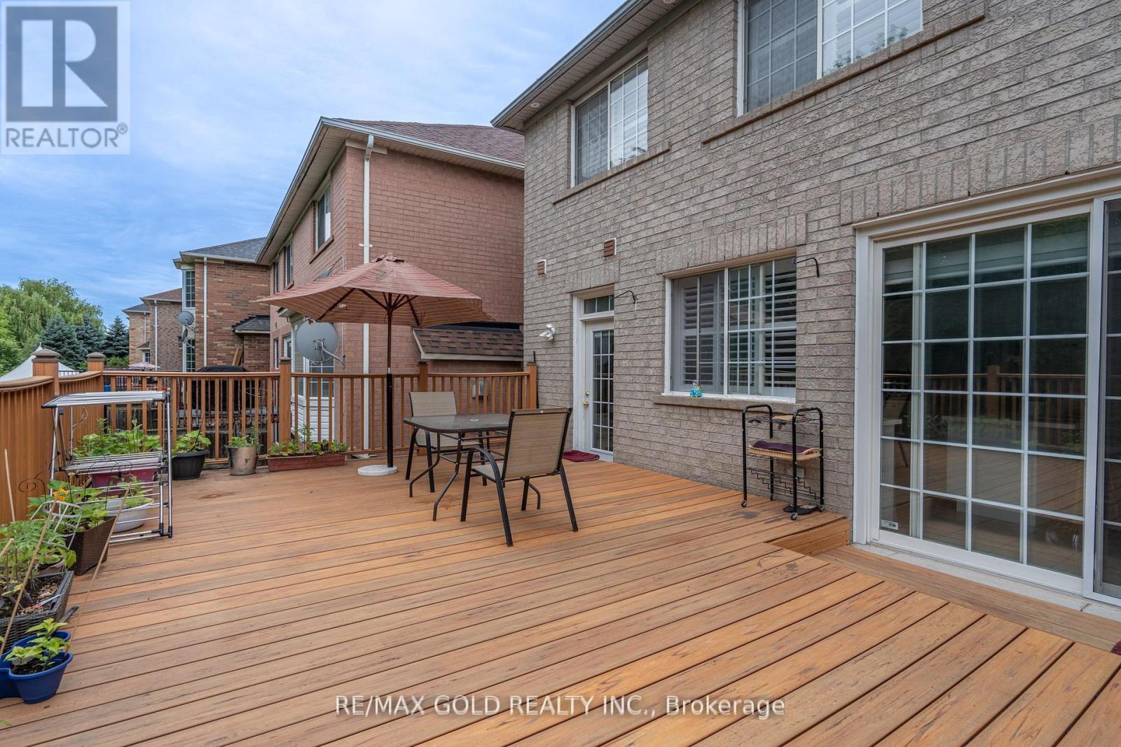 141 WHITWELL DRIVE - 39