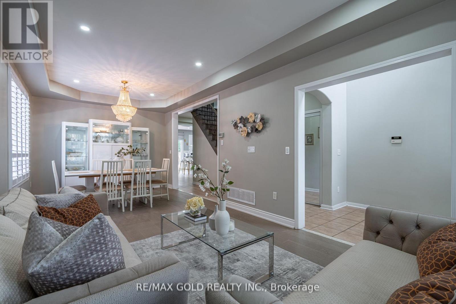 141 WHITWELL DRIVE - 7