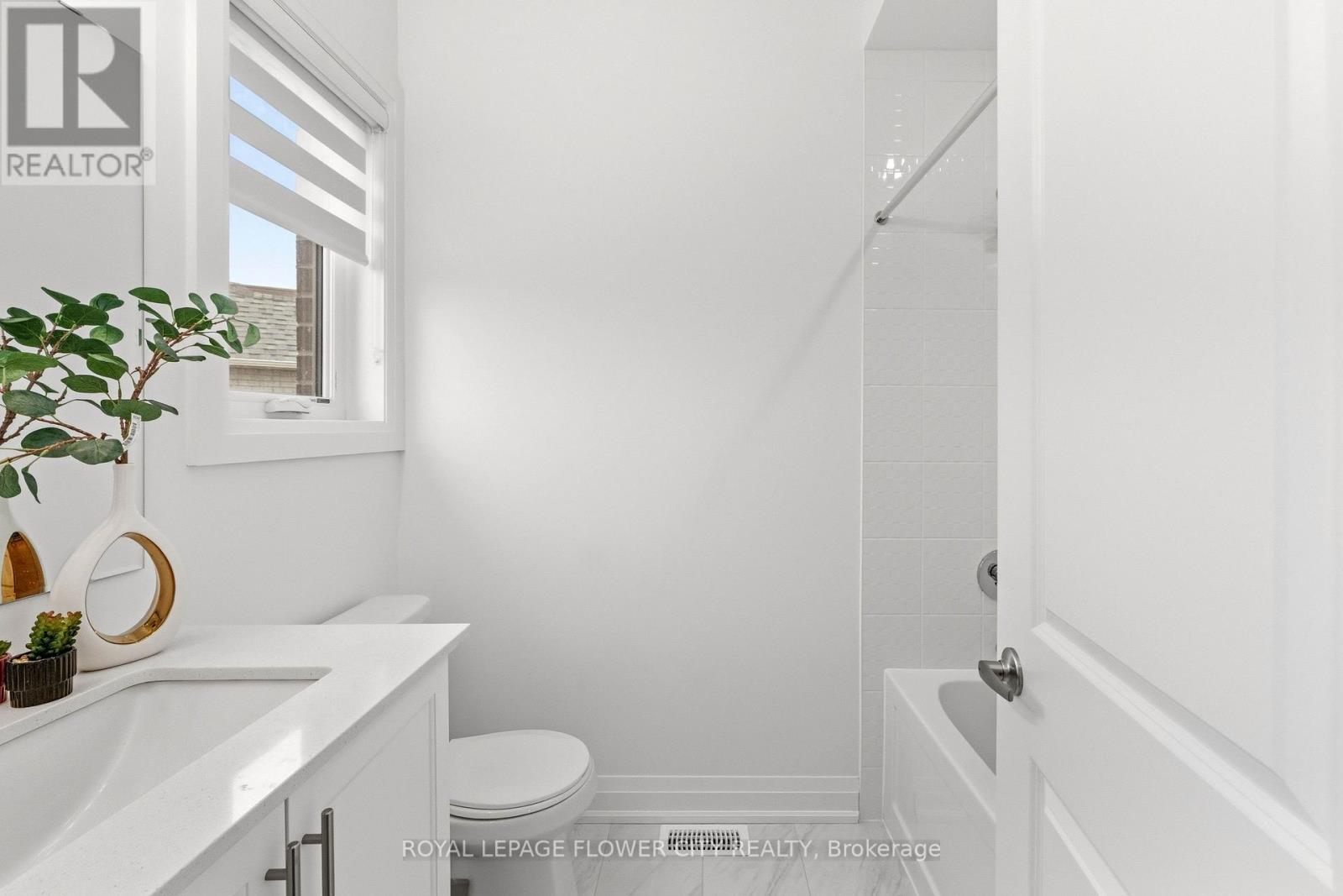 13 PEAREN HEIGHTS - 33