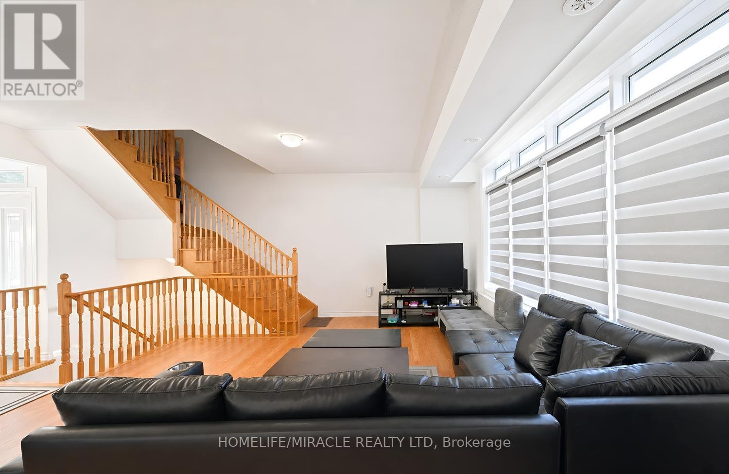 415 DOUGALL AVENUE - 6