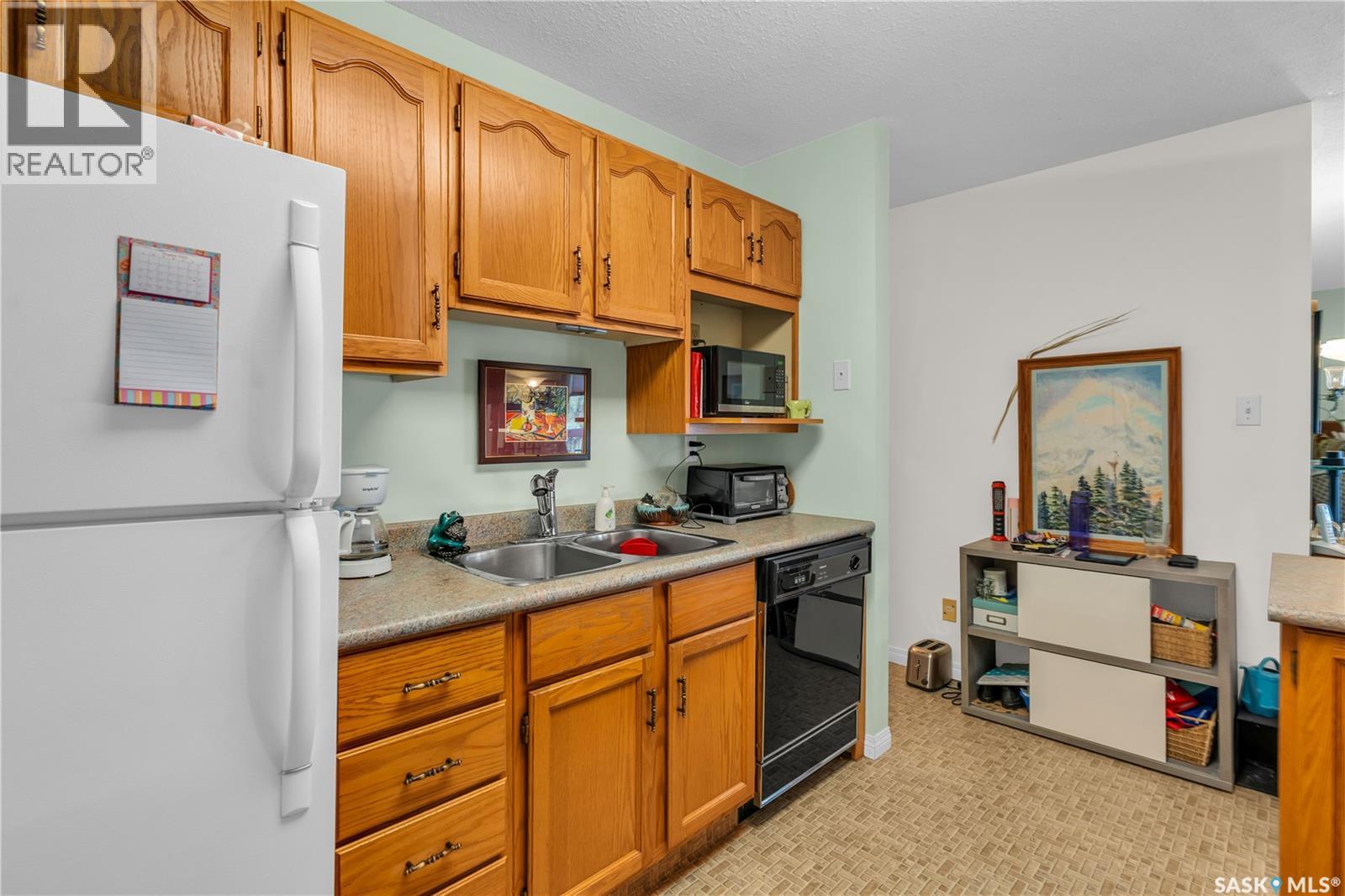 #A2 532 River STREET E - 19