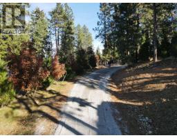 5918 Ehlers Road, Peachland, BC V0H1X4 Photo 12