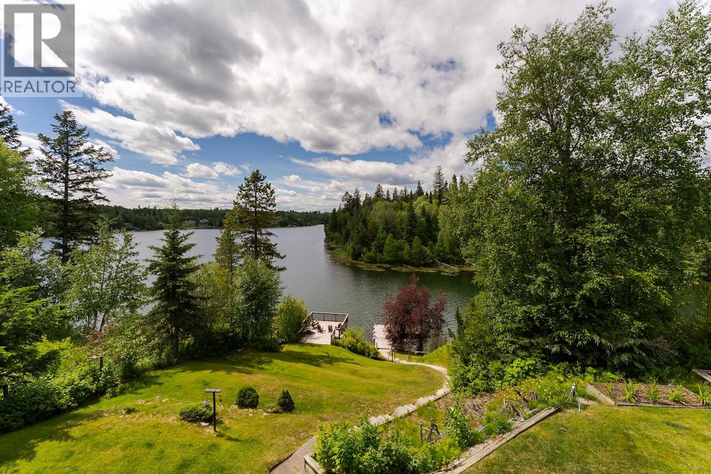 Photo 31 of 40 — 9875 LAKESHORE DRIVE · Prince George, BC