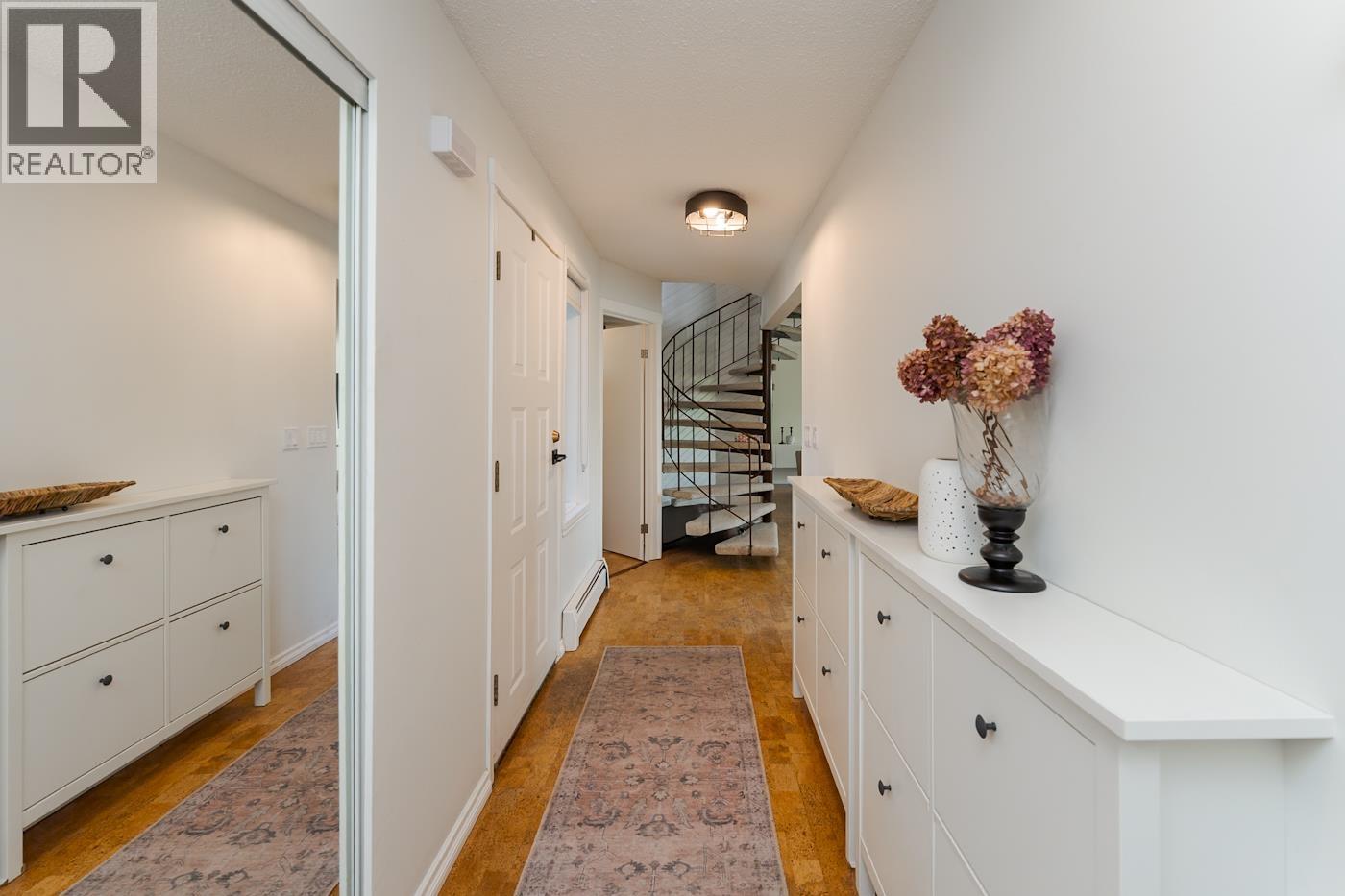 Photo 16 of 40 — 9875 LAKESHORE DRIVE · Prince George, BC