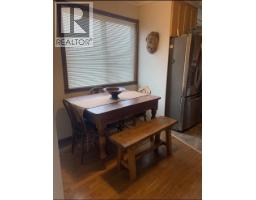 Primary Bedroom - 410 Milton Road, Kelowna, BC V1X1W4 Photo 6
