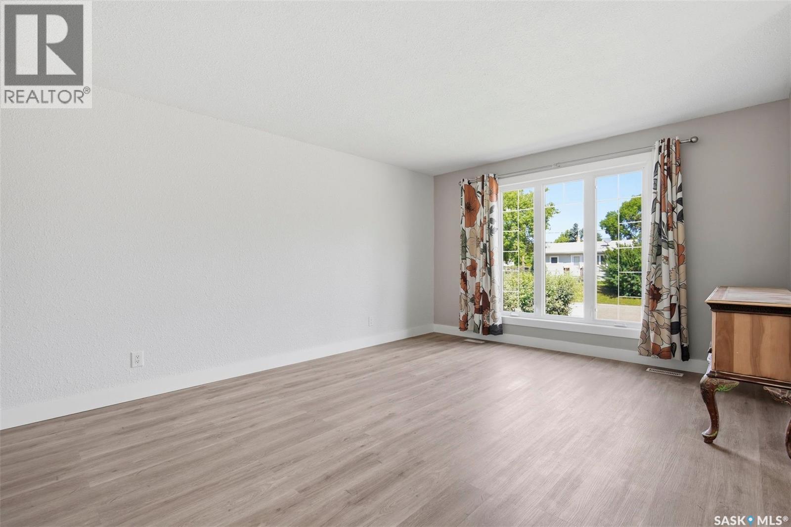 1919 14th STREET W - 8