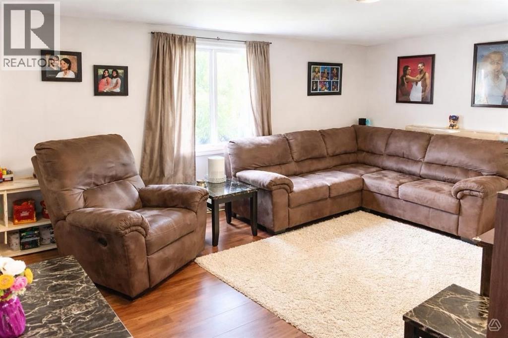 32 RIVER VALLEY ESTATES - 3
