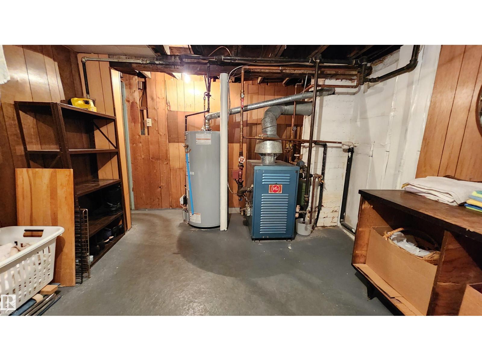 9522 110 AV NW NW - 26