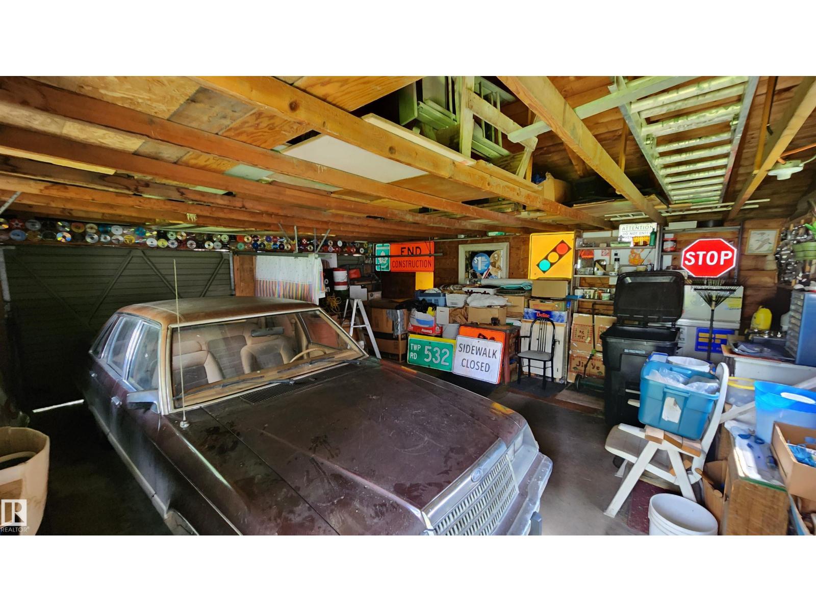 9522 110 AV NW NW - 35