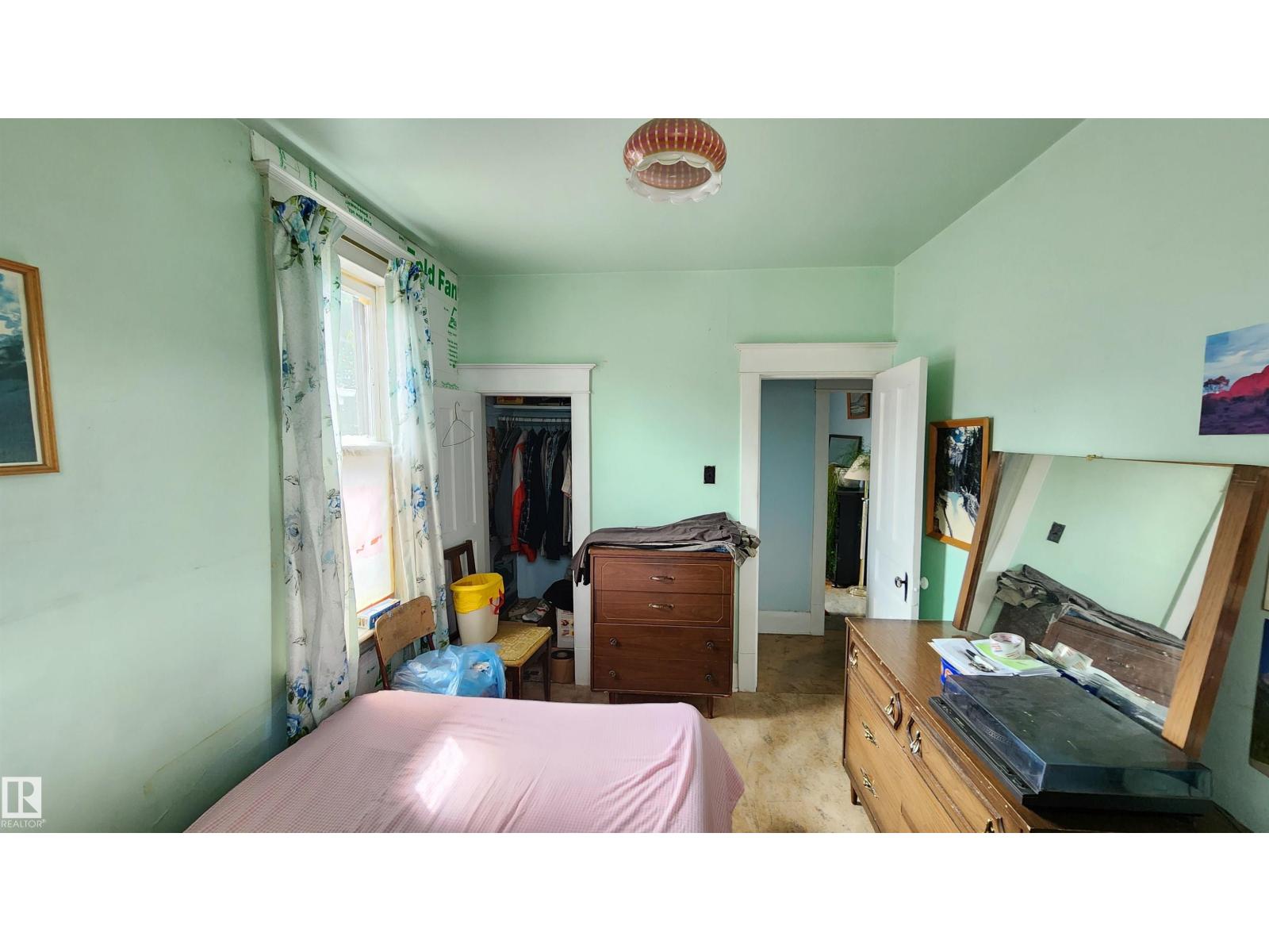 9522 110 AV NW NW - 9