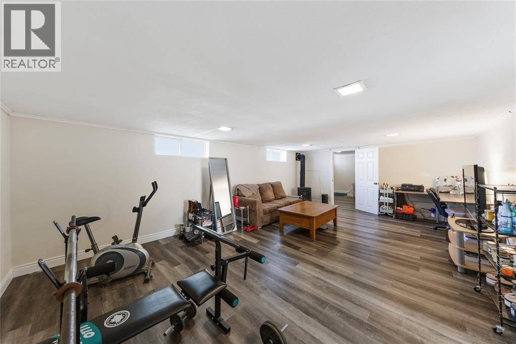755 Talfourd STREET - 21