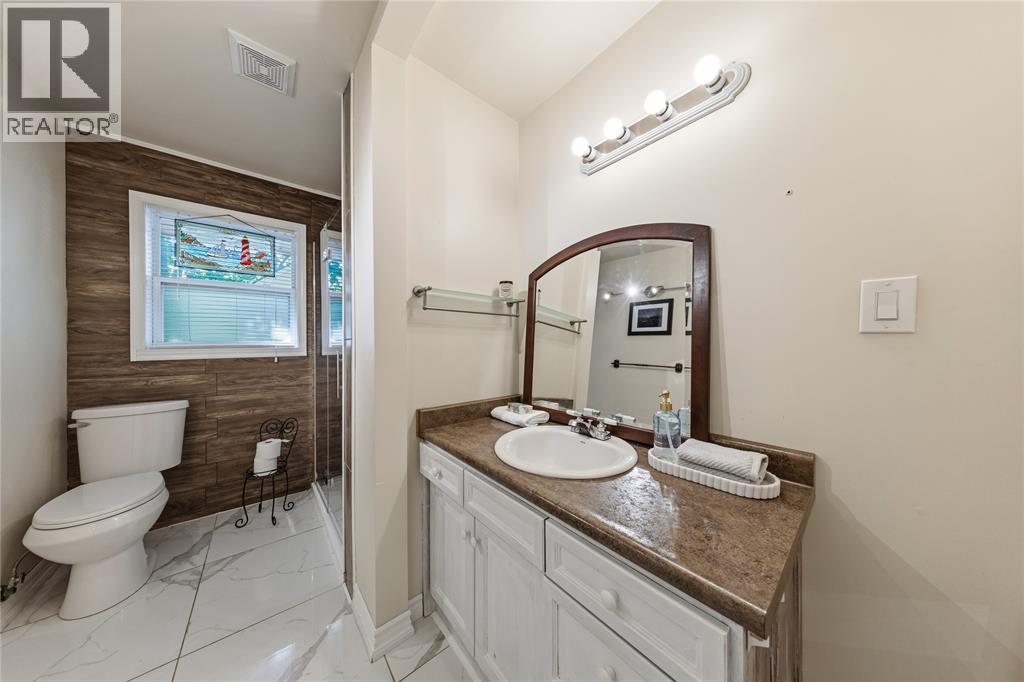 755 Talfourd STREET - 18