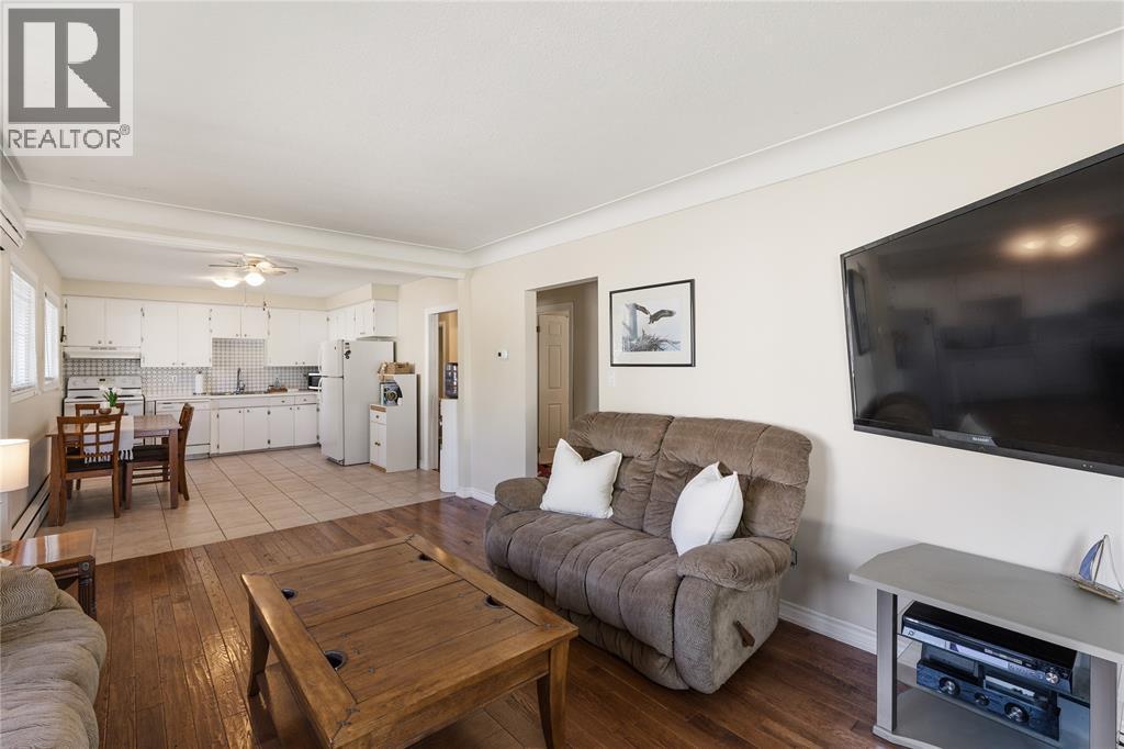 755 Talfourd STREET - 8