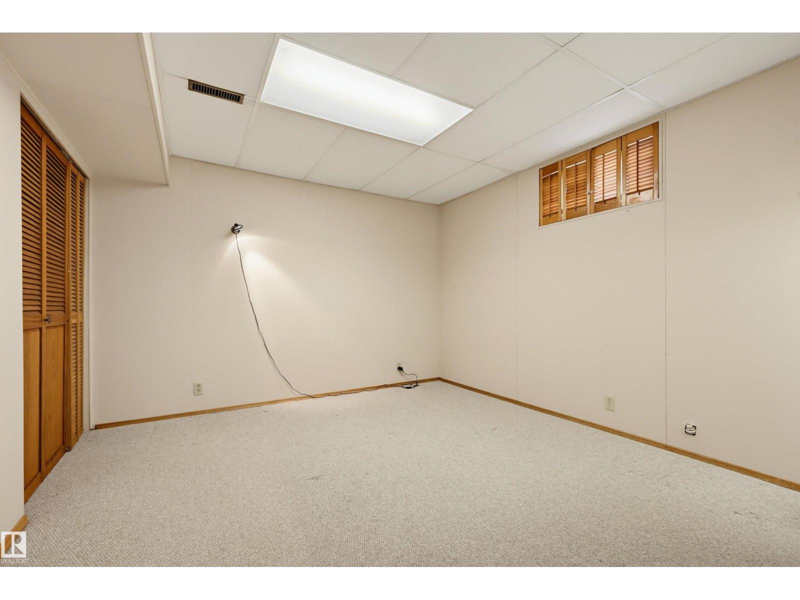 9247 148 ST NW - 28
