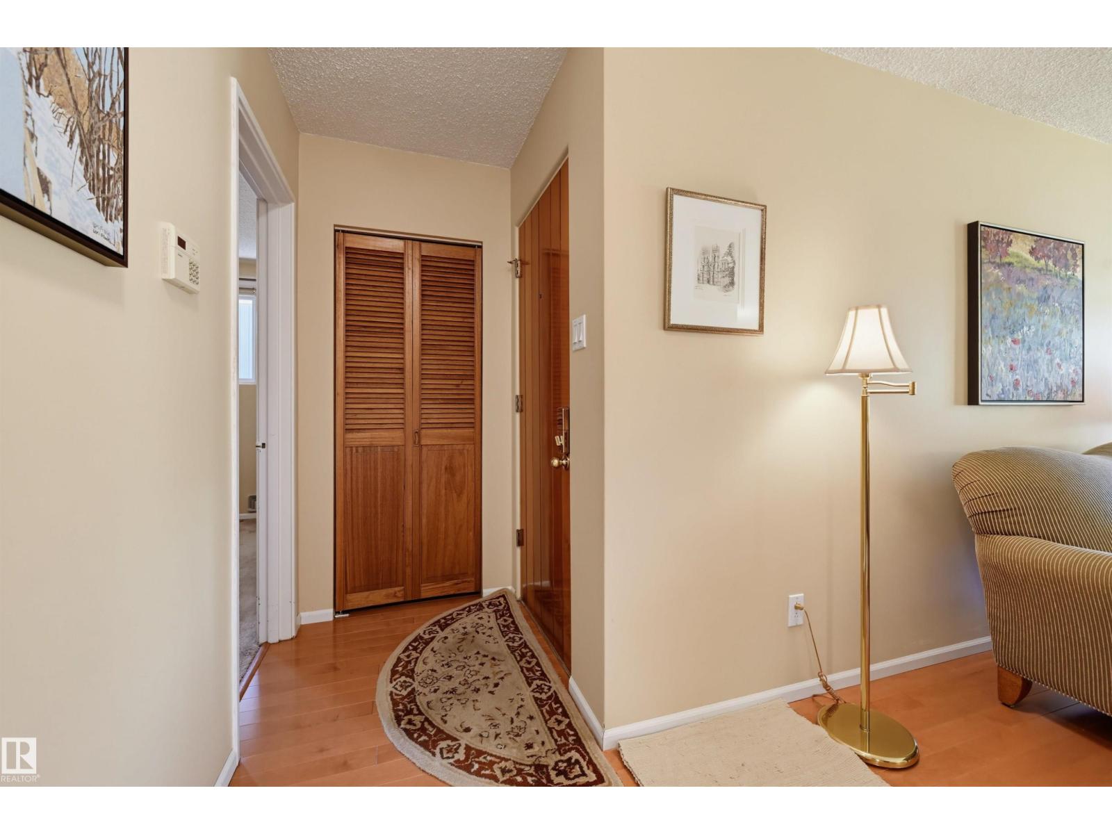 9247 148 ST NW - 17