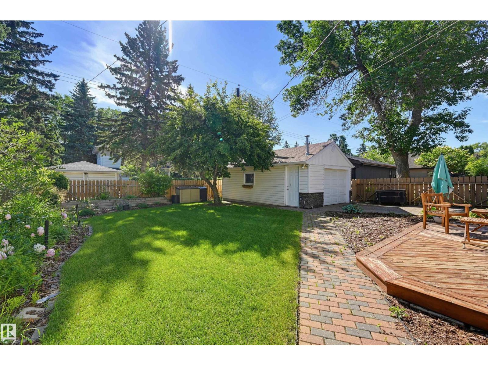 9247 148 ST NW - 3