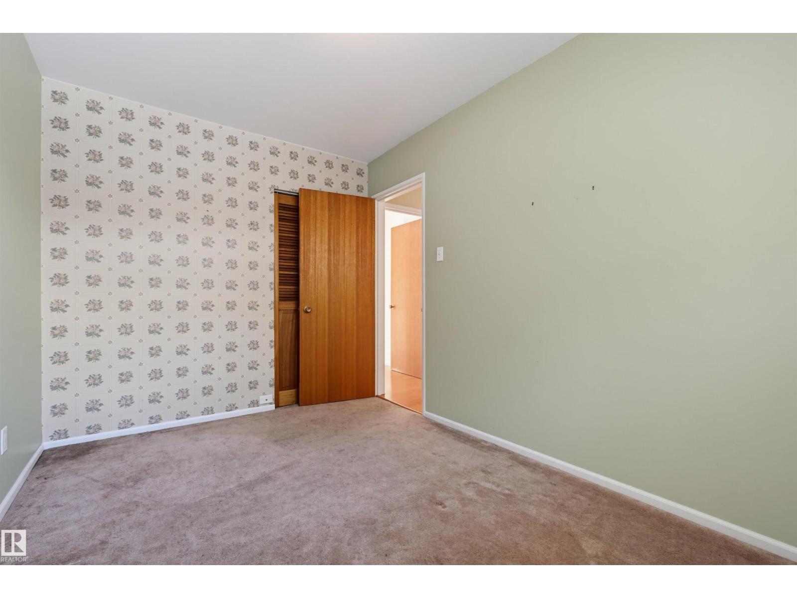 9247 148 ST NW - 21