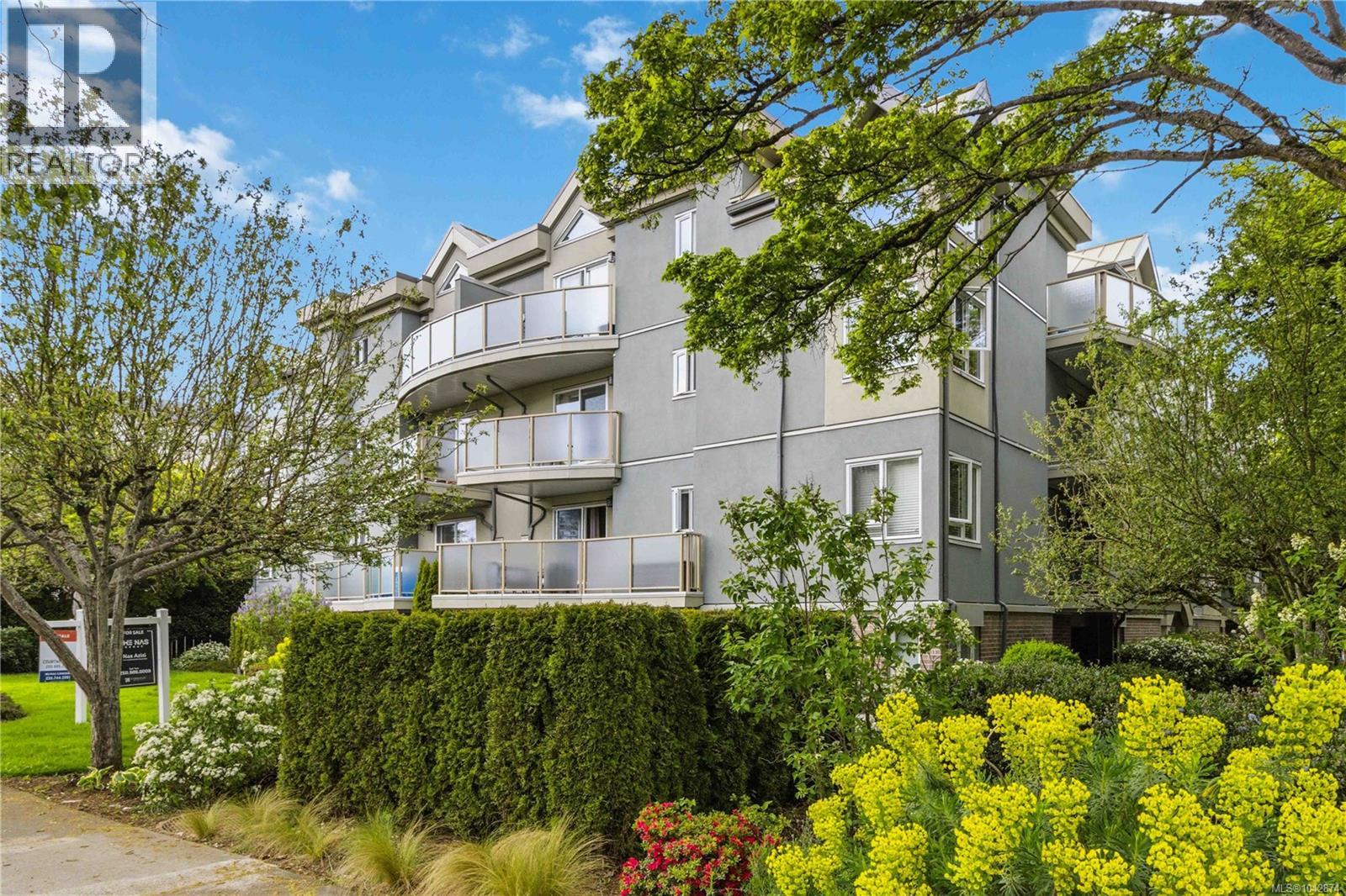#101 2710 Grosvenor Rd - 1