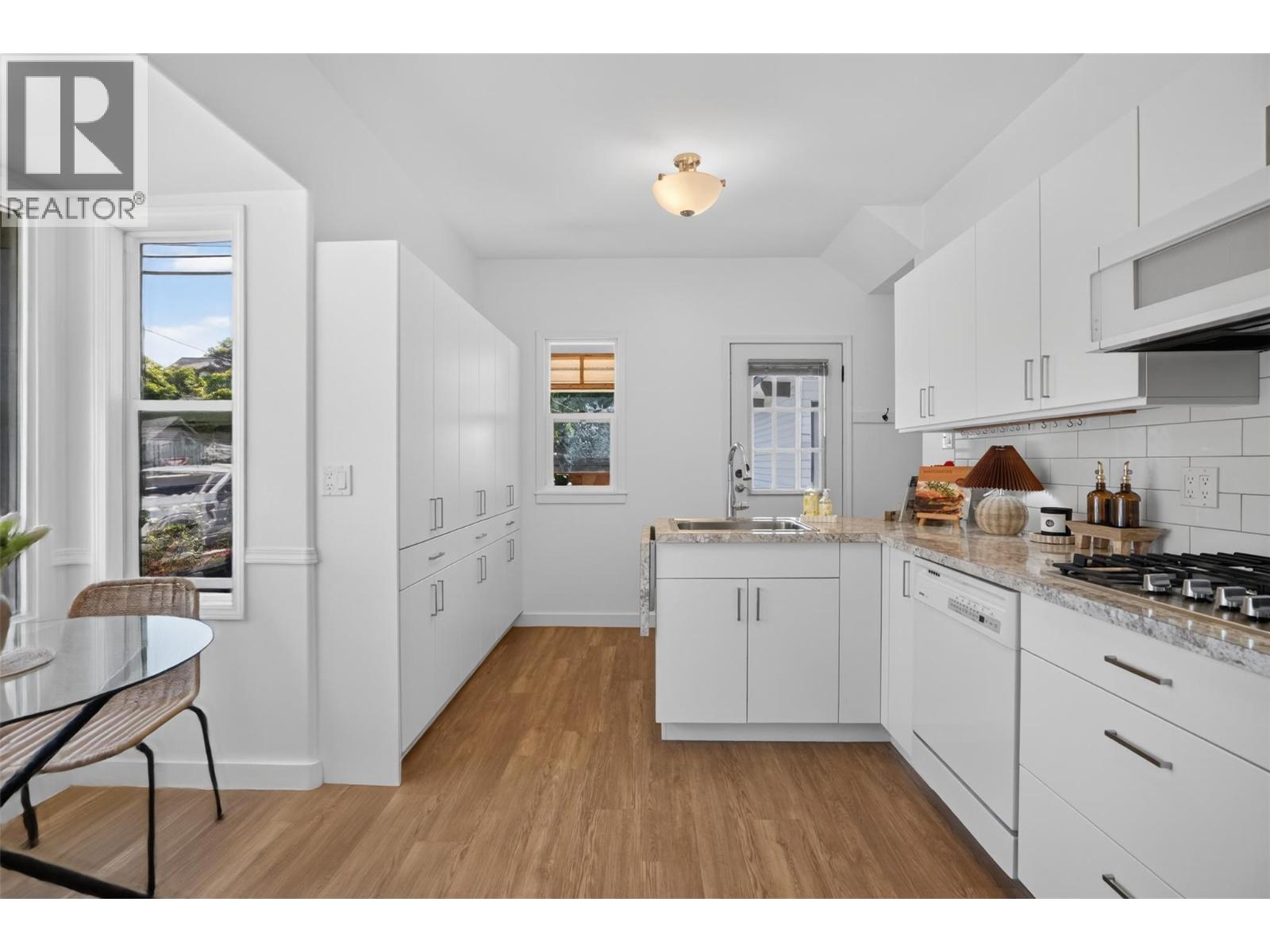 524 SECOND Street - 37